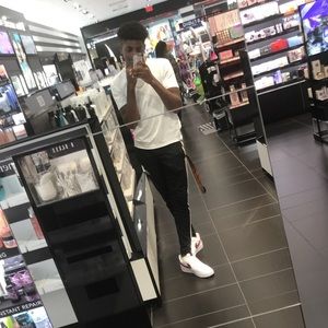 Meet your Posher, Jackson